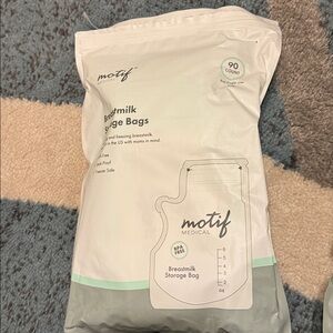 90 Motif breast milk storage bags. NWT